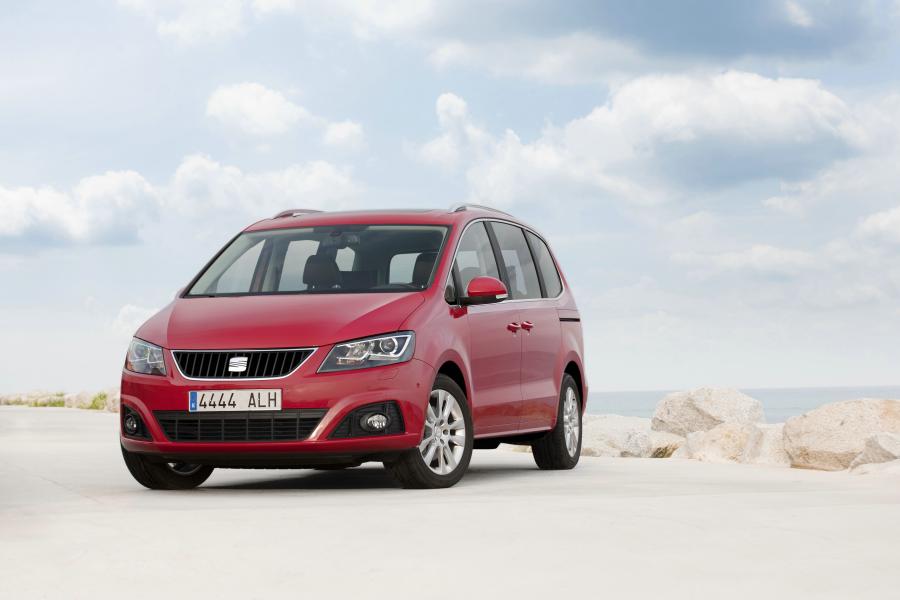  Seat Alhambra 4x4 2011 года  (фото 36 из 46)